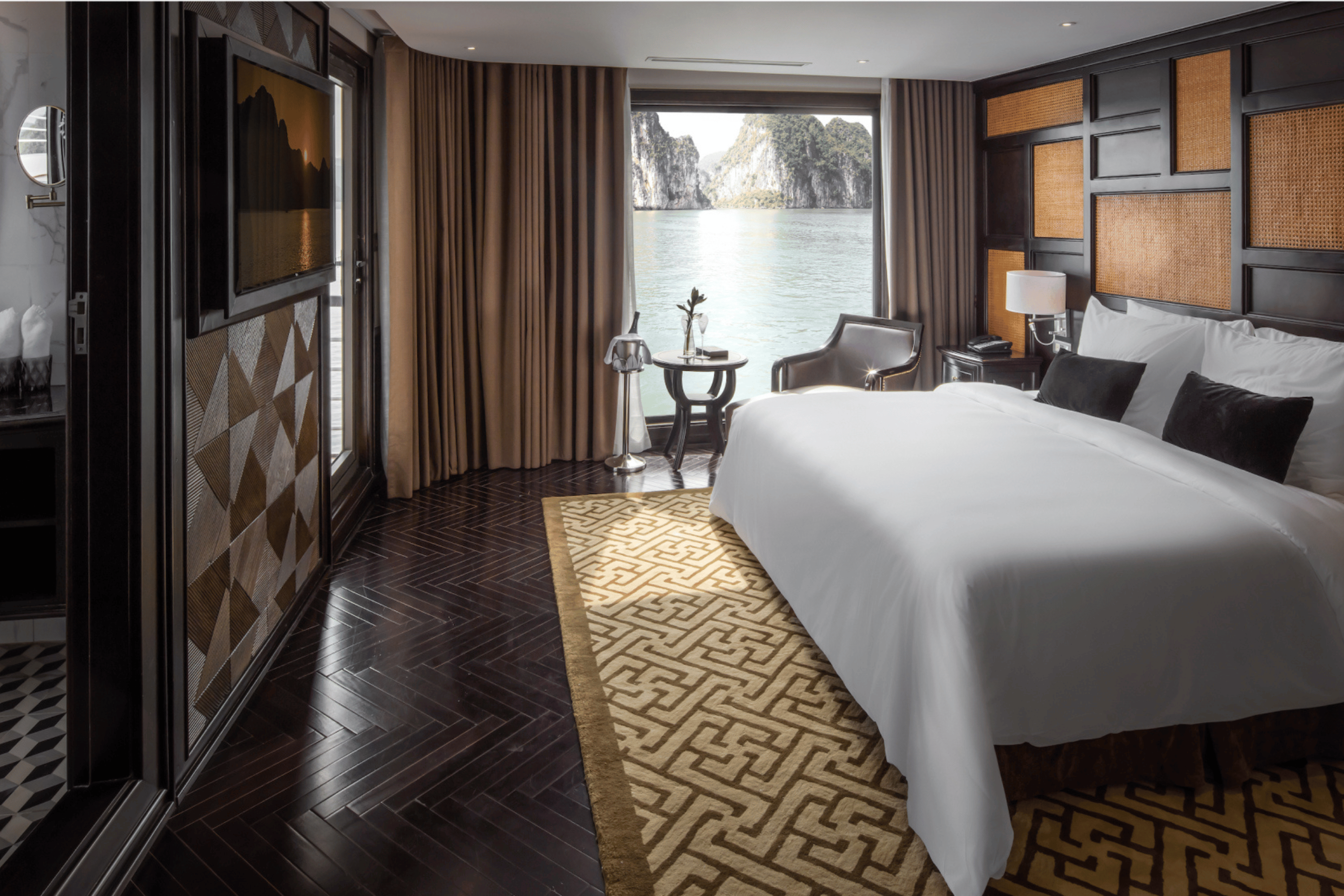 Captain Suite